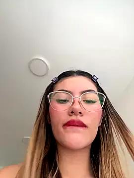 StripChat Your_Honeey is Freechat Your_Honeey — BIG SQUIRT