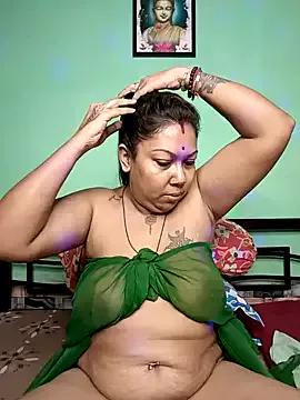 Freechat YOUR_LOVELY-40 on StripChat