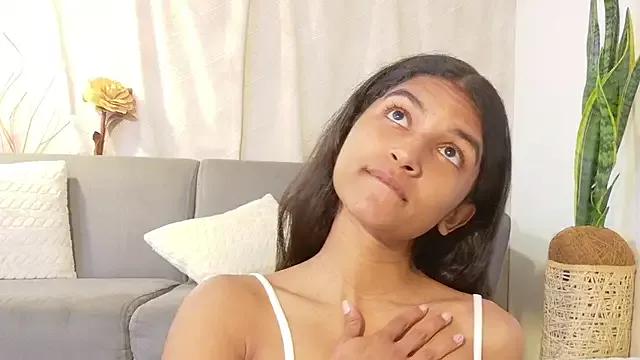 Freechat YuliethPetite on StripChat