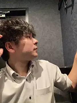Freechat yuuki8910 on StripChat