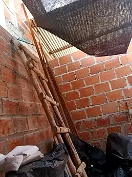 Zoe_Sweett18 — nudity and masturbation